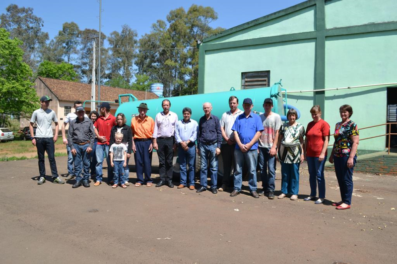 Equipamentos agrícolas beneficiam mais uma associação de produtores rurais